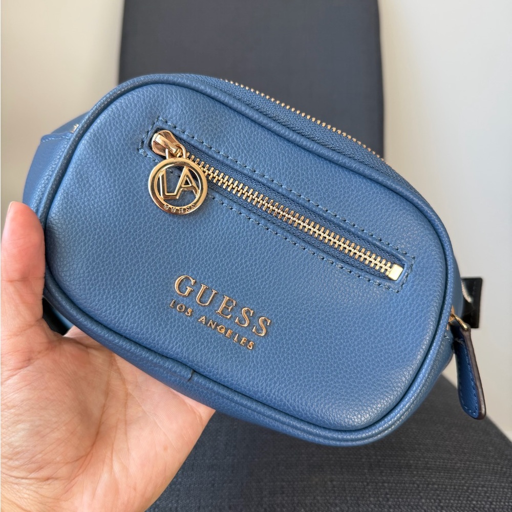 GUESS | BAGs | Guess Los Angeles Crossbody Blue